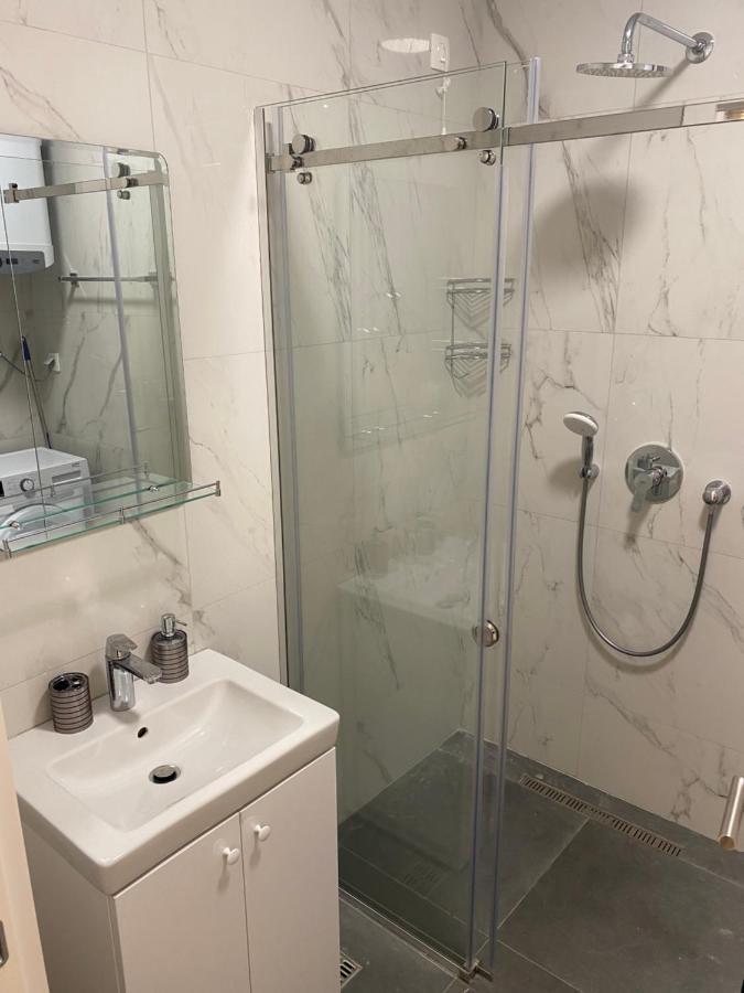 Emza Sea View Apartment Bar Bagian luar foto
