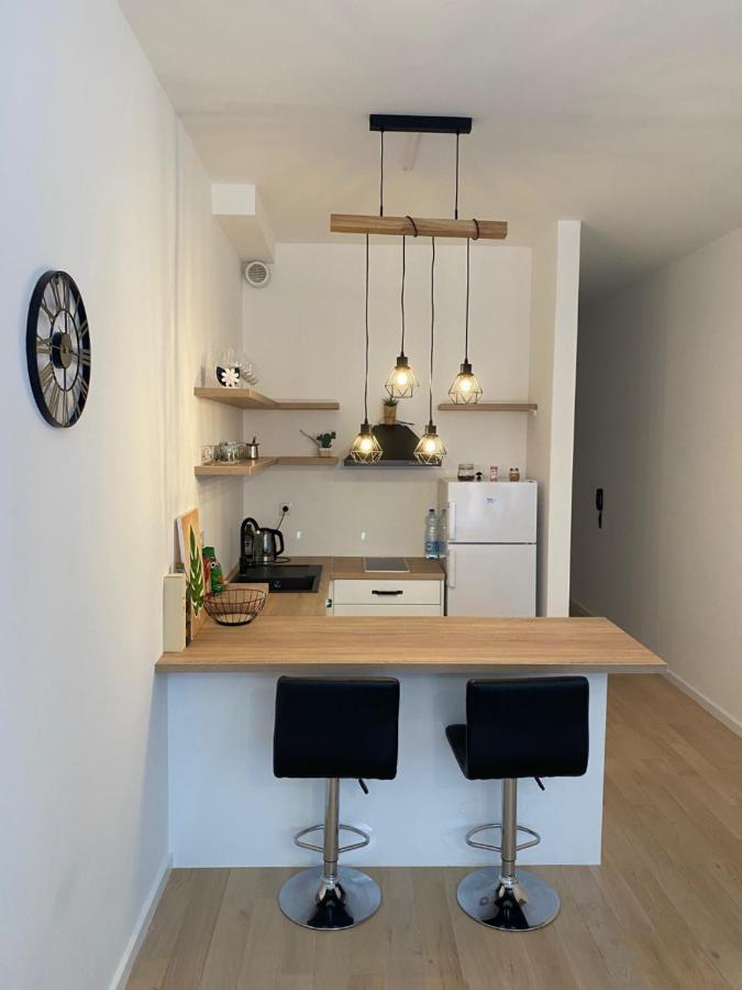 Emza Sea View Apartment Bar Bagian luar foto
